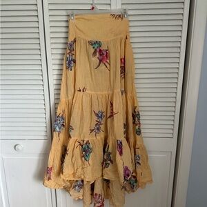 Gorgeous Yellow Tie-Back Convertible Dress/Skirt